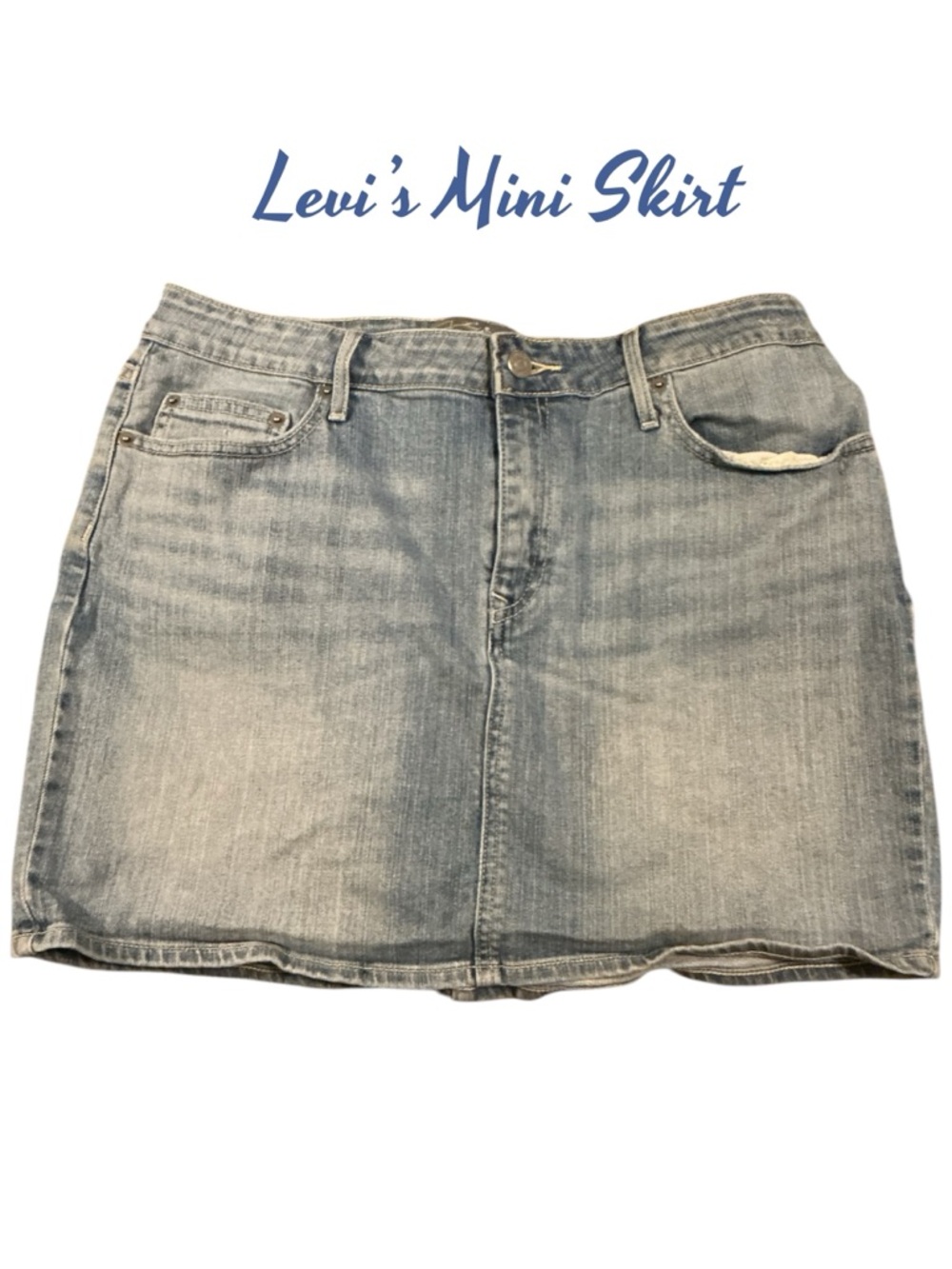 🌺Levi’s Denim Mini Skirt